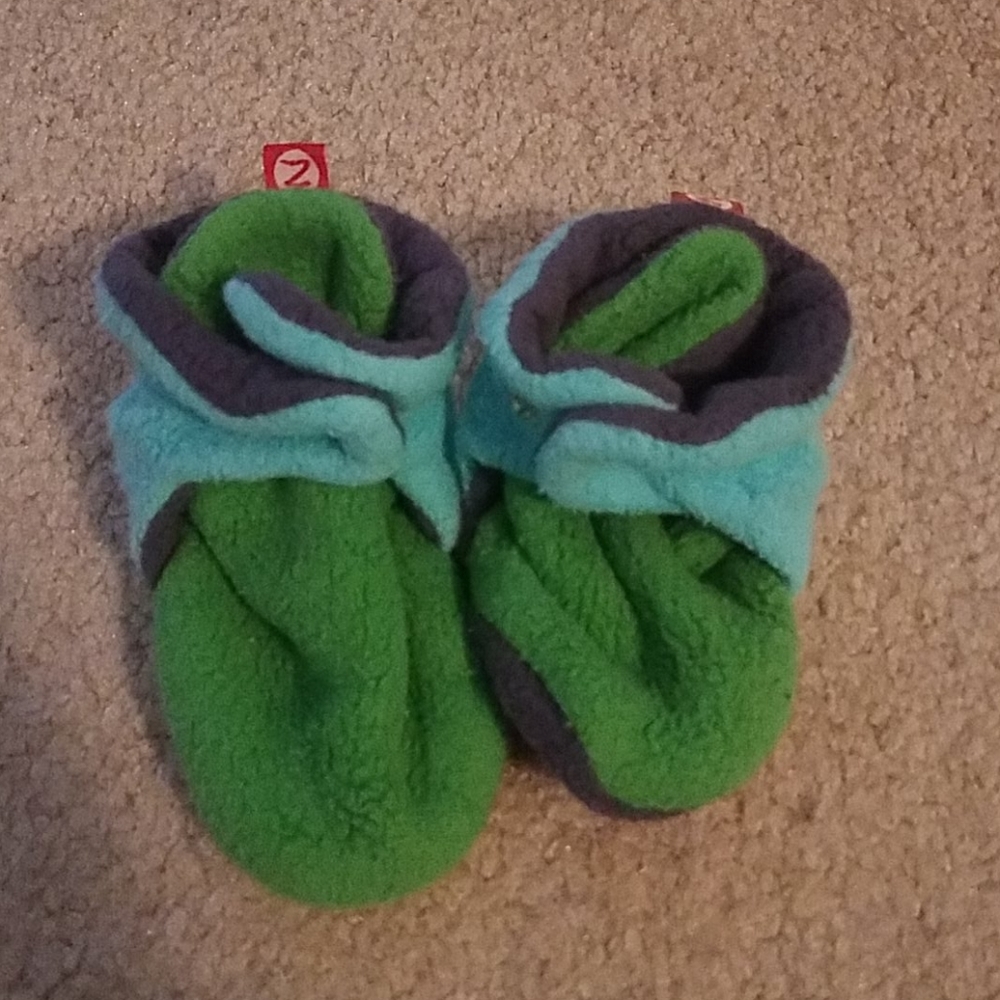 12 months unisex Zutano booties